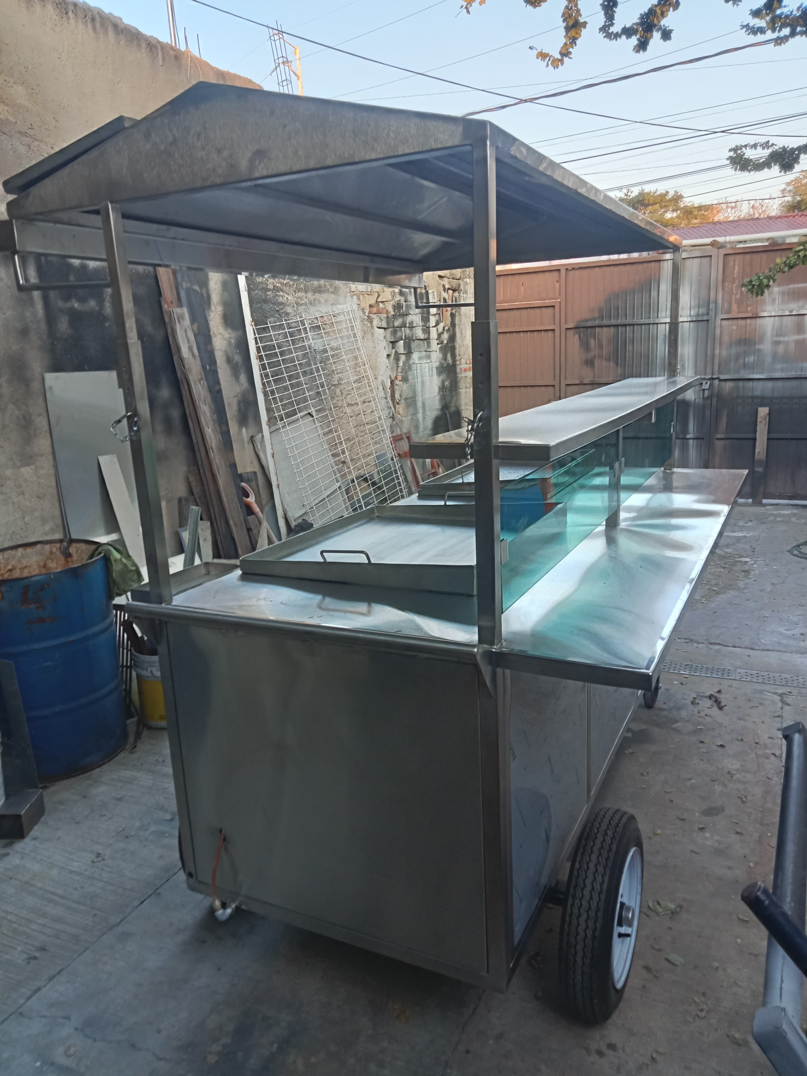 Estacion de trabajo pesada en acero inoxidable