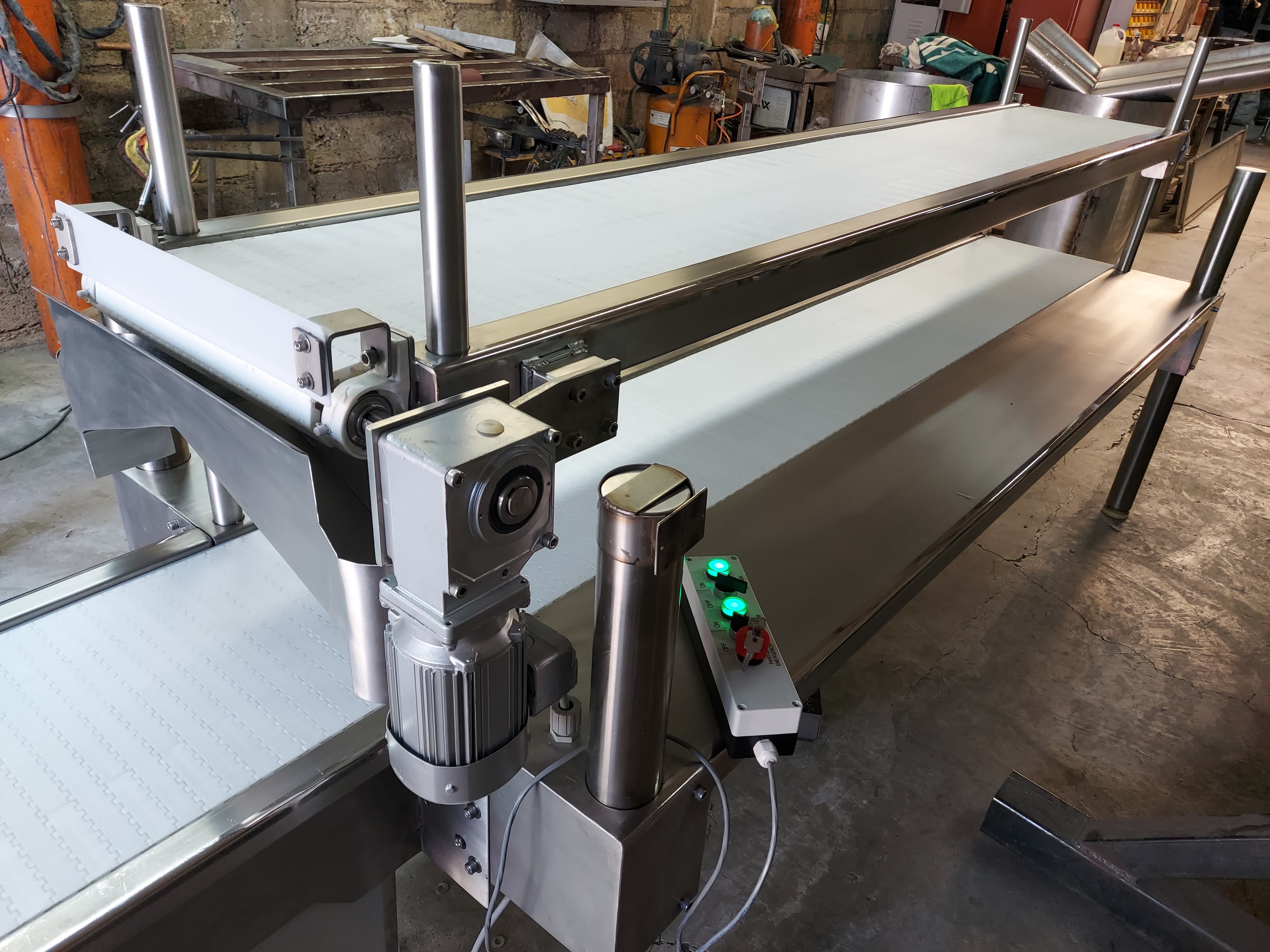 Maquinaria y Proceso en acero inoxidable