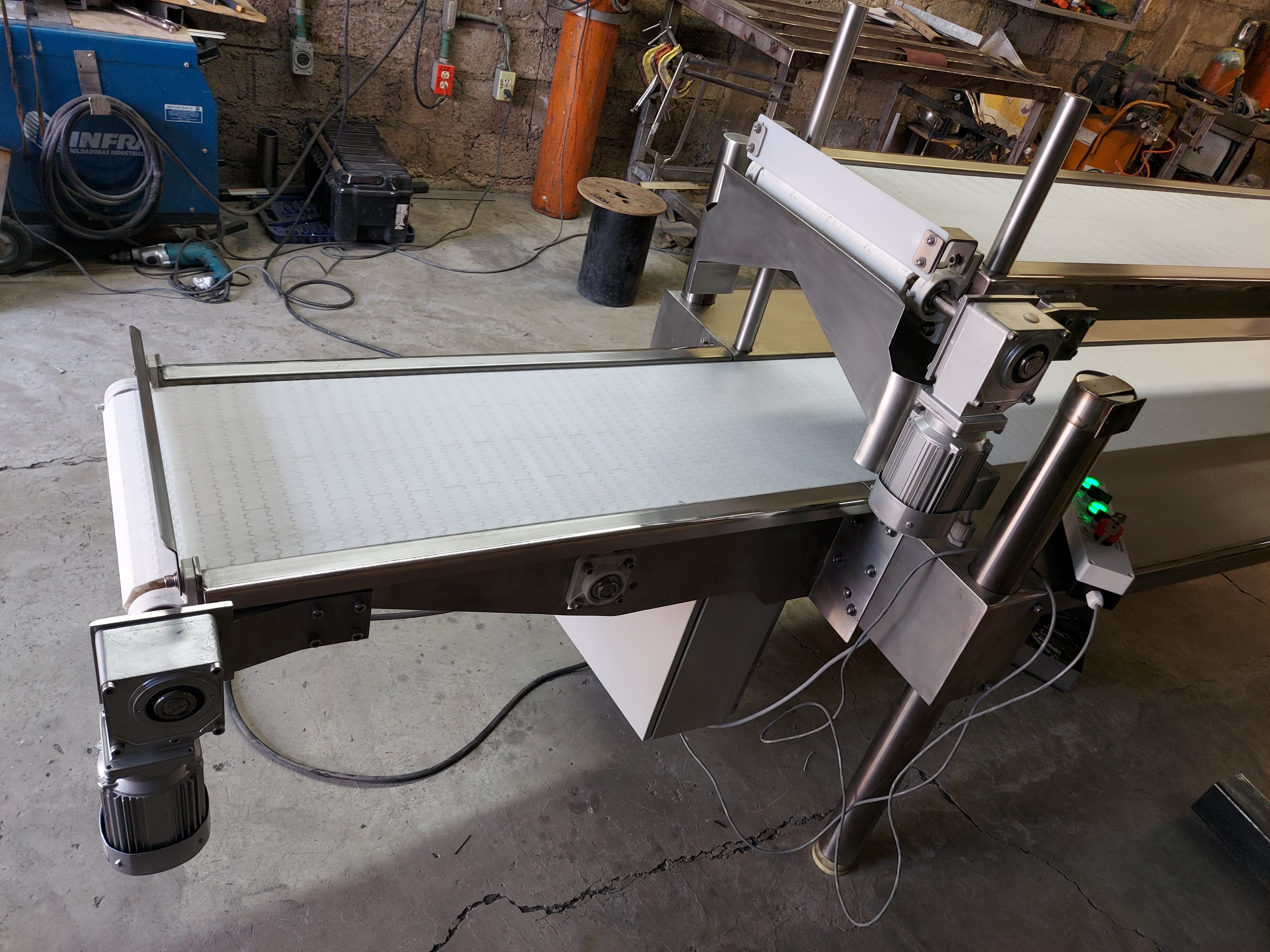 Maquinaria y Proceso en acero inoxidable